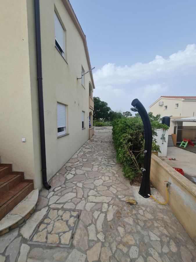 Apartman ˝Abaza˝ Vir Bagian luar foto